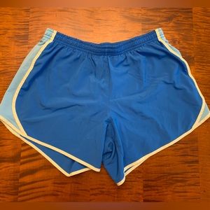 XL CHILD/women’s small nike athletic shorts
